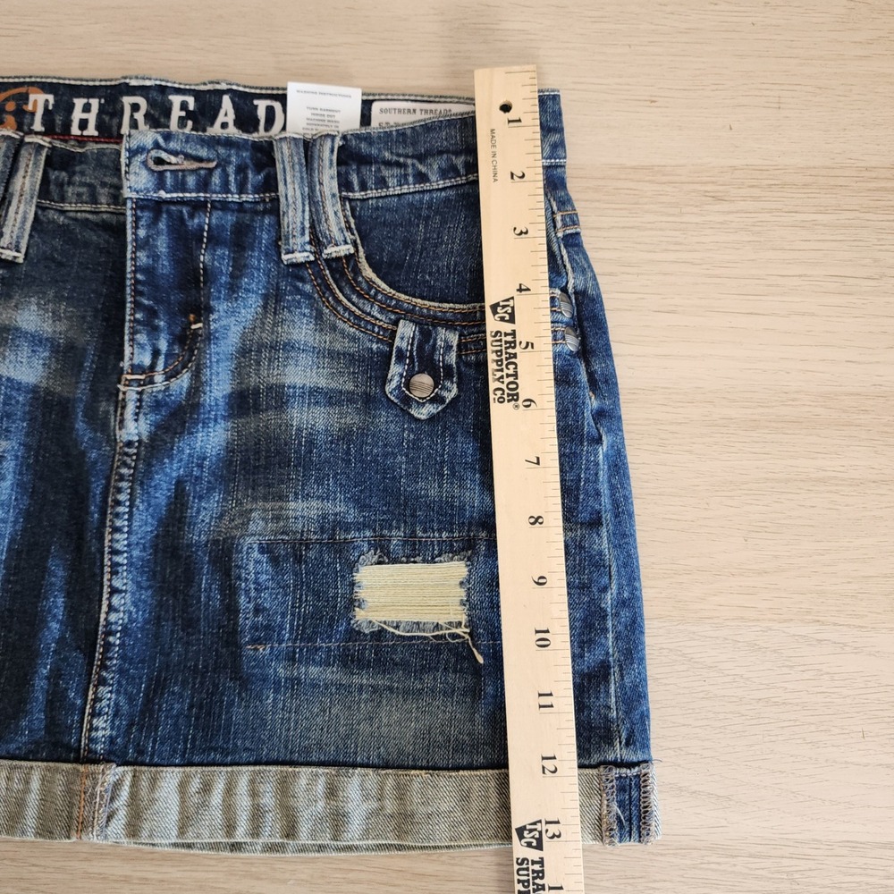 Southern Thread Denim Mini‎ Skirt Blue Distressed Womens Size 26 Western Cowgirl - Picture 15 of 16